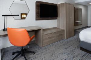 Standard Room room in Holiday Inn Express Hotel & Suites Brattleboro an IHG Hotel