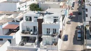 Anchor House - Torre Mozza