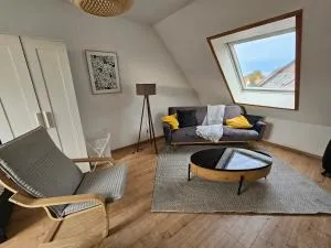 Ideal für Monteure Apartment mit 3 Schlafzimmer für bis zu 6 Personen mit Küche, Waschmaschine, Bad, WiFi, Flat TV usw - Hohenroda