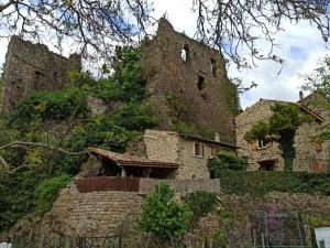 Maisons de vacances Gite du Chateau de Retourtour : Maison de Vacances