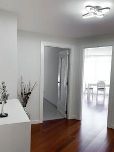 APARTAMENTOS LONCHO CEE
