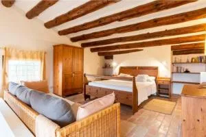 B&B Mas Coquells Rural - Habitació Colmena - Sant Llorenç de la Muga
