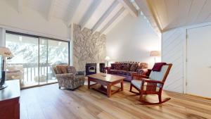 Snowcreek I #82 Condo