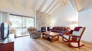 Snowcreek I #82 Condo