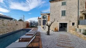 !!NEW 2023!! Villa Qualia - Heated pool, 4 bedrooms, modern interior - Srbinjak