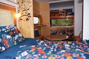 Caravane en pleine nature - Marchastel