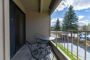 Lodge at Lake Dillon Condo: Great Year-Round Location
