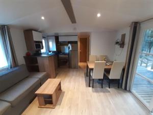 Appartements Les Pierres Couchees FO1B Mobil-home gamme luxe : Mobile Home