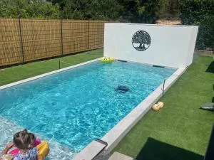 Villa accueillante à Millas avec piscine privée et jacuzzi - 泰河畔伊尔