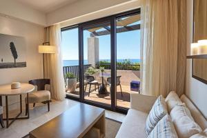 Premium Deluxe Sea View, Guest room, 2 Twin/Single Bed(s), Balcony room in The Romanos a Luxury Collection Resort Costa Navarino