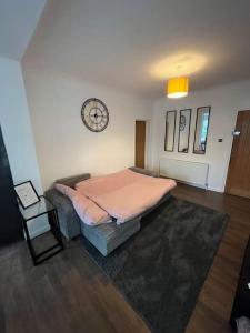 Beautiful 1 Bed Flat Sleeps 4