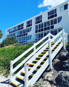 Ultimate Coastal Escape + Amazing Views