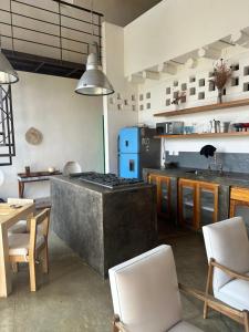 LOFT SAJA. Diseño en tapia pisada contemporáneo