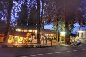 Hotel Pandu Lakeside Tuktuk