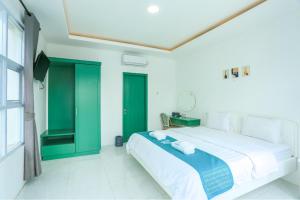 Ubu Villa Gito Gati - 4 Bedrooms Villa near Yogyakarta City Center