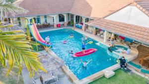PX POOL VILLA PATTAYA - 4hvězdičkové hotely ve městě Nong Prue