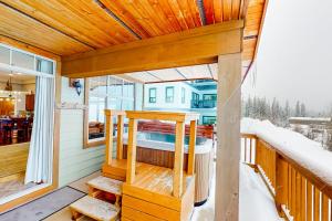 Snowfall Lodge 7