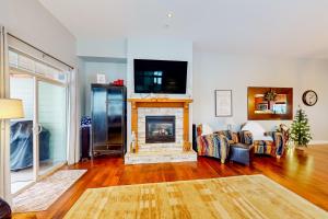 Snowfall Lodge 7