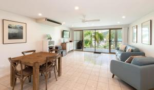 Le Jarden Vu Du Port