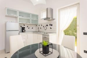 Apartments Fimi- with swimming pool