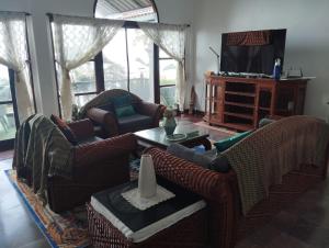 Luxury front sea private villa, 3 bedroom on the bang po beach Maenam ,ko Samui