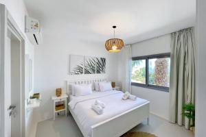 Charming & Beautifully Styled 3BDR Swan Lake Gouna