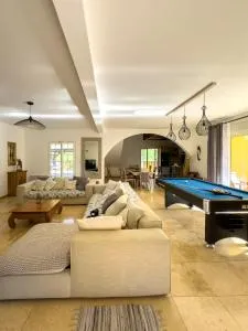 La Villa Dos D'âne - 拉波塞雄