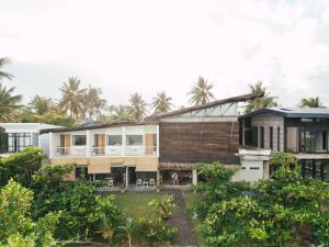 Katig Beachfront Boutique Hotel