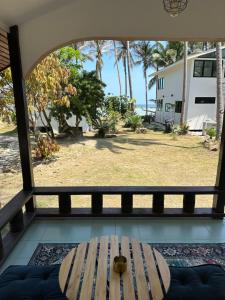 Beach house in Chaloklum