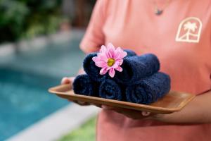 Masa Kini 3 BR Family Villa with Pool walking distance to Uluwatu Beach