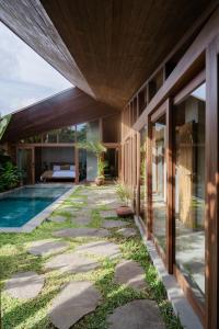 Masa Kini 3 BR Family Villa with Pool walking distance to Uluwatu Beach