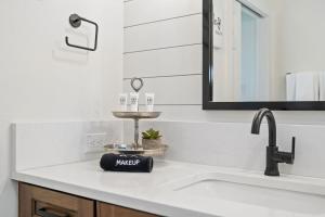 *New* Casa Azul-4B4B Upscale Oasis-Pool