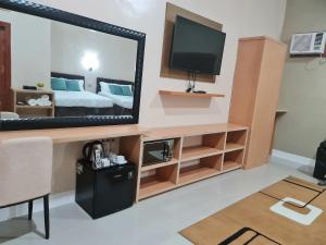 Blue Palm Mountain Resort