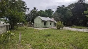 Tripple H rent House - Utende