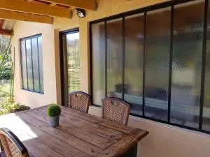 Gite L'Atelier studio pp en perigord noir piscine - Cendrieux