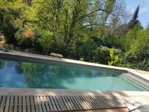 Gite LAtelier studio de plain pieds accès piscine