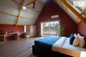 Golden Apex by VEO - Part of StayVista