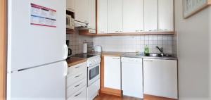 Kotimaailma Apartments - saunallinen & parvekkeellinen kaksio - Tampellan Esplanadi