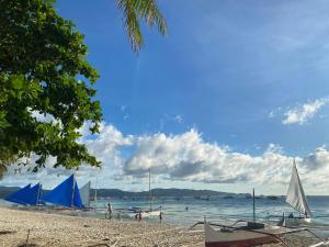 Areca Boracay Bed & Breakfast