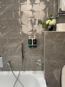 Hotels L'Adresse : Chambre Double Deluxe