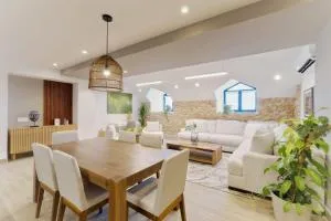 Penthouse 2BR with Private Terrace Casco Viejo - Fuerte Amador