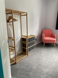 Modern home for those on business or on holiday