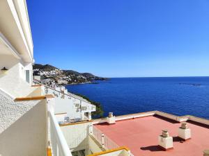 2071 - MEDITERRANEO A 2-6, ZONA TRANQUILA, SOBRE LAS ROCAS, ¡LOS PIES EN EL AGUA! RELAJANTE LUGAR EN EL QUE PODRÁ DESCANSAR BRONCEÁNDOSE. - ES-258-100