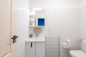 New York Palace Flats