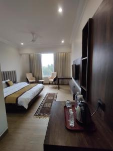 Hotel Basant Sarovar