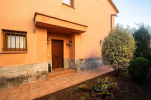 Eltxok - Cerca del centro de Llanes