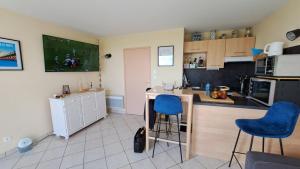 PAMPLEMOUSSE 3 - Appartement Vue Mer et Piscine, proche Golf