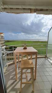 PAMPLEMOUSSE 3 - Appartement Vue Mer et Piscine, proche Golf