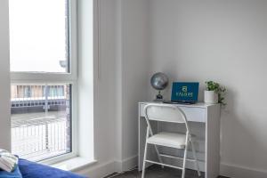 Penthouse-Central-Free parking