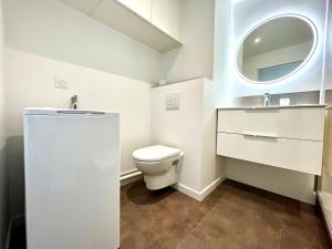 Appartement refait à neuf - Superbe vue Grande Plage des Sables - 2 pers